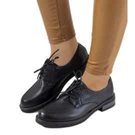 Edda fekete áttört oxford cipő