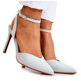 Velúr csatos sarkú világoszöld Kharen