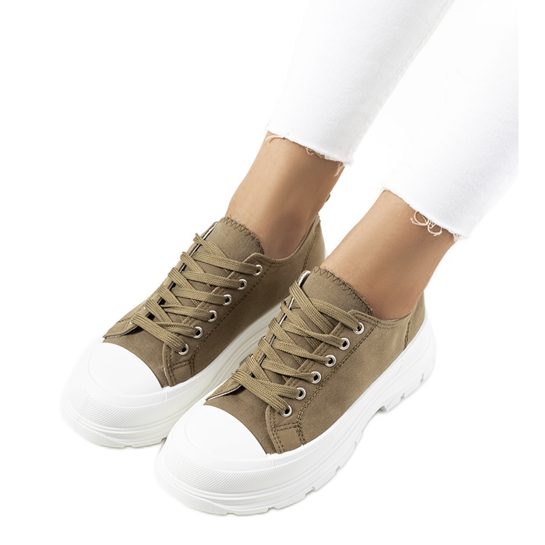 Zöld tornacipő vaskos Prenzel talppal