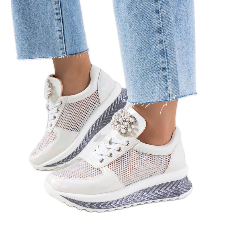 Fehér holografikus tornacipő a Saggers-től