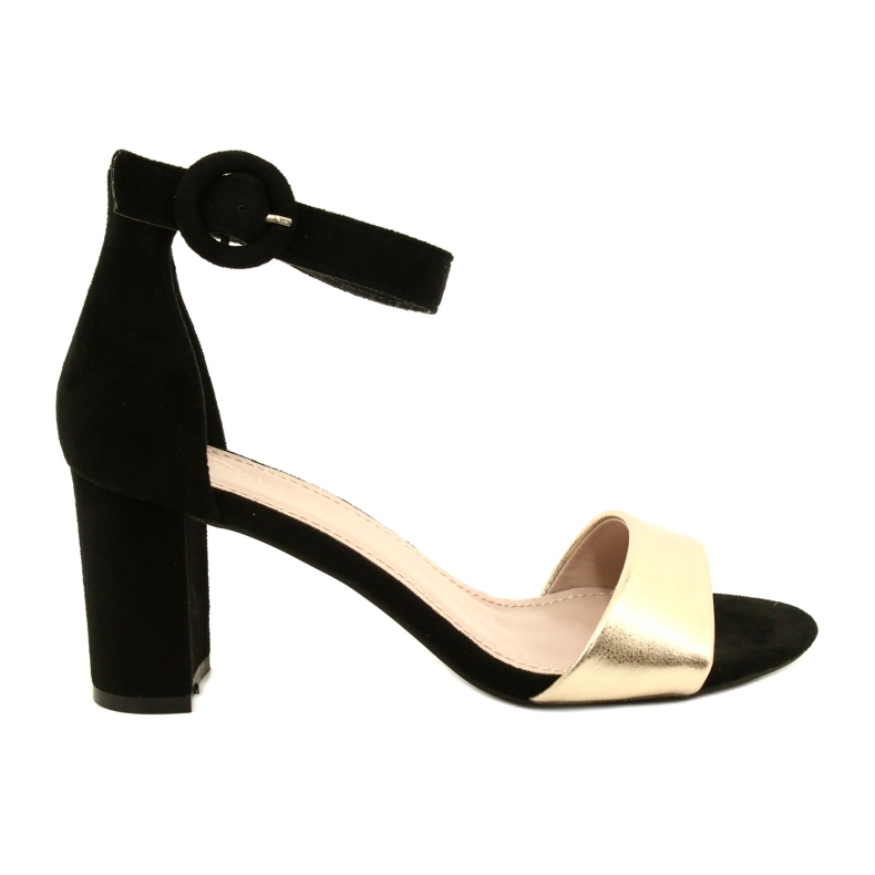 Fekete és arany sarkú szandálok Evento 20SD98-1617 aranysárga