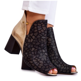 Bőr csizma oszlopon Maciejka 05507-01 Fekete és arany aranysárga