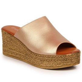 Ékes papucs Vinceza W JAN98B arany aranysárga