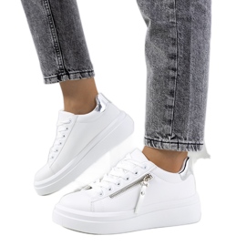 Tamis fehér és ezüst színű női tornacipő