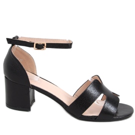 Nabila fekete magas sarkú szandál