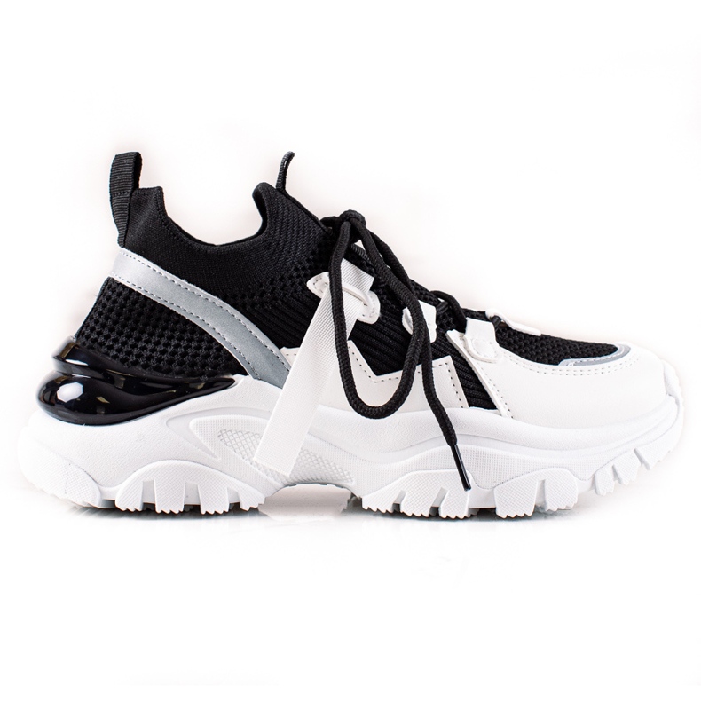 TRENDI Kényelmes fűzős tornacipő fehér fekete