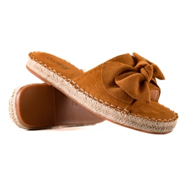 TRENDI Barna papucs masnival TRENDI Barna papucs masnival