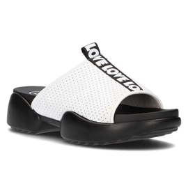 Bőr papucs Filippo DK2168 / 21 Wh fehér