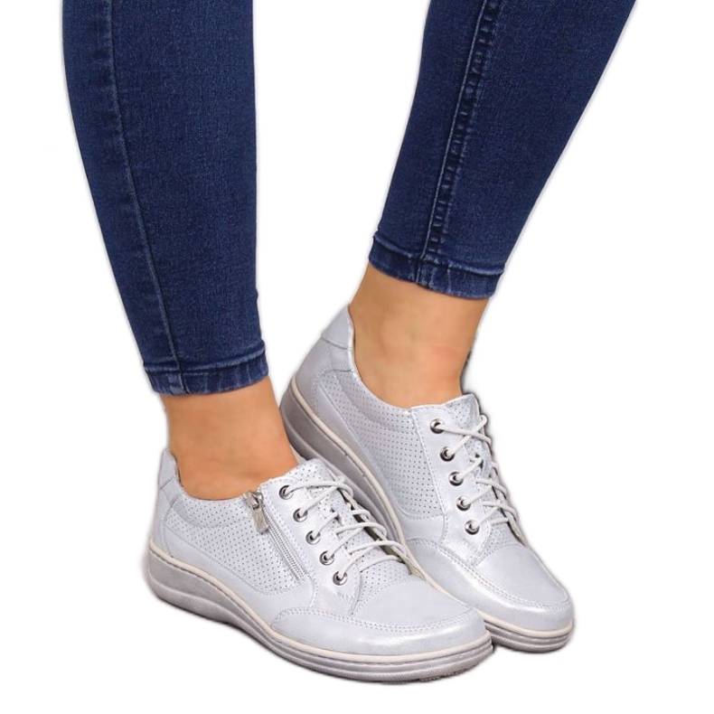 Bőr cipő cipzárral, ezüst Helios W H357C