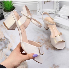 Szandál Sergio Leone W SK139F bézs posztján