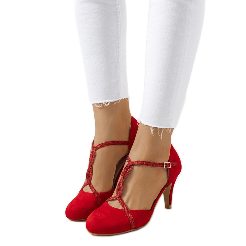 Piros pumpák a Luiken sarkán