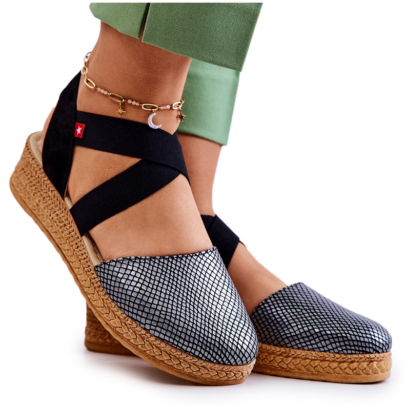 Divatos női espadrillák Big Star JJ276035 fekete ezüst