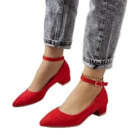 Piros szivattyúk a Samira oszlopon