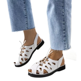 Vlis fehér kötött szandál Vlis fehér kötött szandál