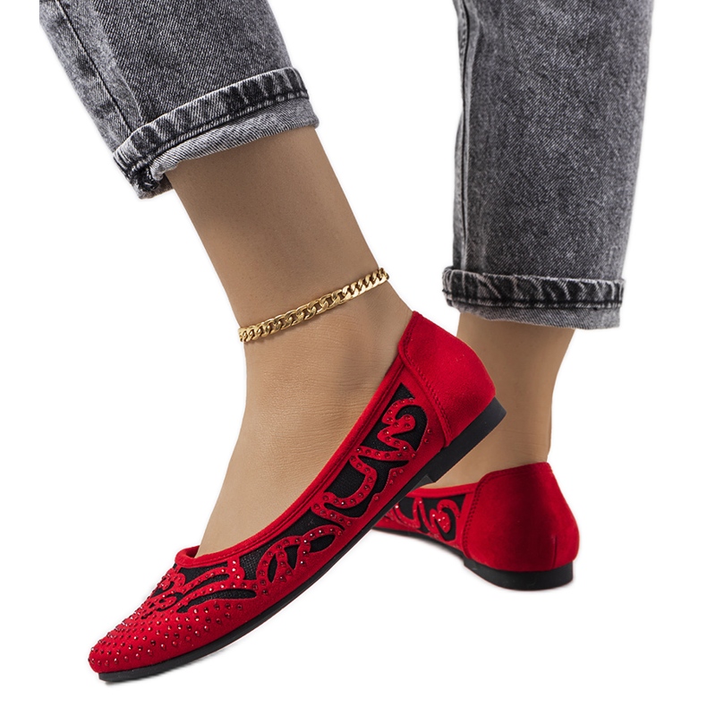 Piros balerinák áttört Selam díszekkel fekete Piros balerinák áttört Selam díszekkel fekete