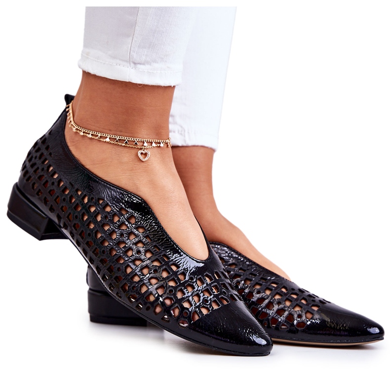 PA2 Elegáns lakkozott bőr áttört cipő Ismena fekete