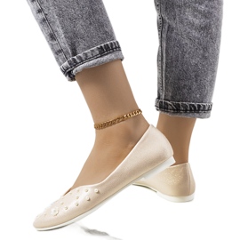 Silke kivágott arany balerinák aranysárga