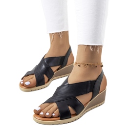 Fekete ékszandál a Grovas márkától