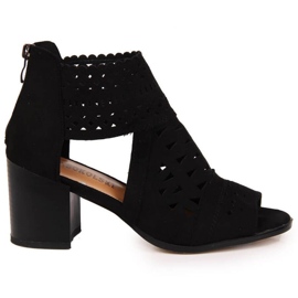 T.Sokolski W SCA158 áttört szandál fekete