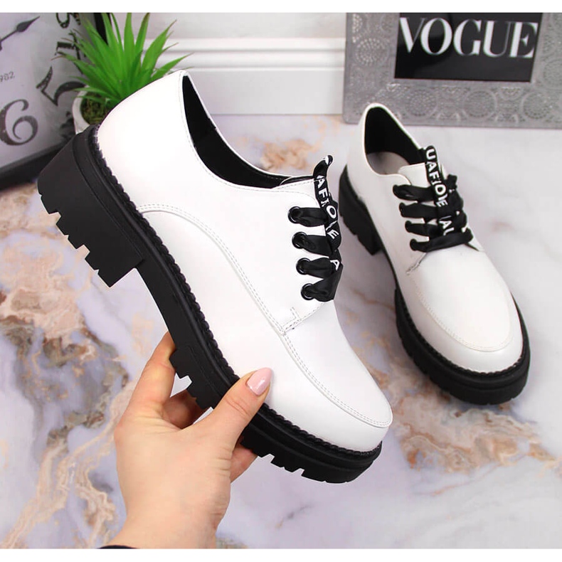 Női csizma fehér Laura La.Fi platformmal