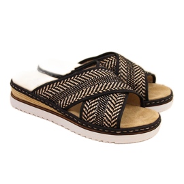 Fekete női papucs éksarkú Rieker 679A5 bézs barna