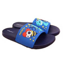 Fiú papucs az Atletico sötétkék úszómedencéjébe Fiú papucs az Atletico sötétkék úszómedencéjébe