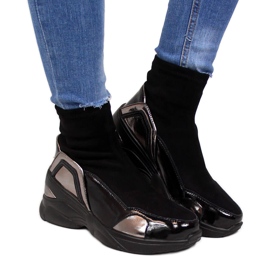 Női tornacipő, éksarkú fekete T.Sokolski