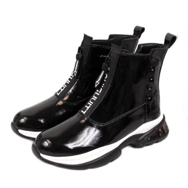 Női fekete lakkbőr tornacipő T.Sokolski Női fekete lakkbőr tornacipő T.Sokolski