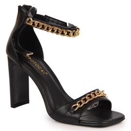 Fekete Potocki női szandál láncos oszlopon
