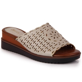 Női szürke papucs az áttört éken Jezzi