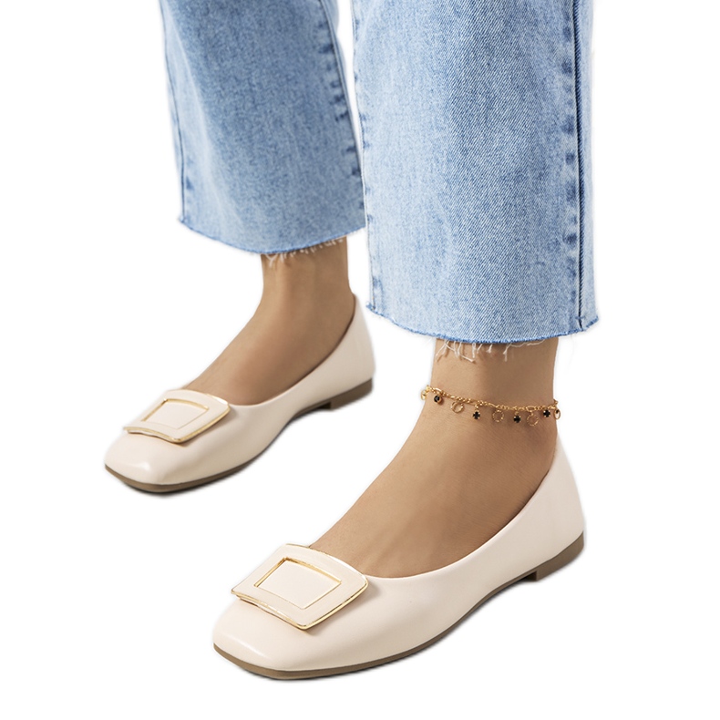 Purvis bézs balerinák