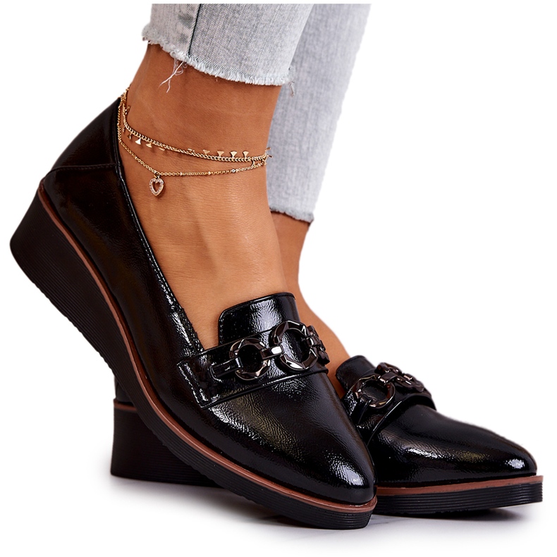 Vinceza Lakkbőr ékcipő fekete dallamok