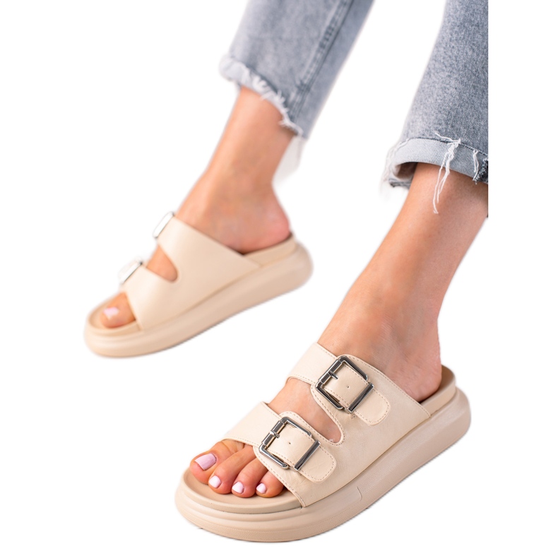 LA.FI Papucs csatokkal bézs LA.FI Papucs csatokkal bézs