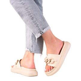 Divatos LA.FI bézs papucs