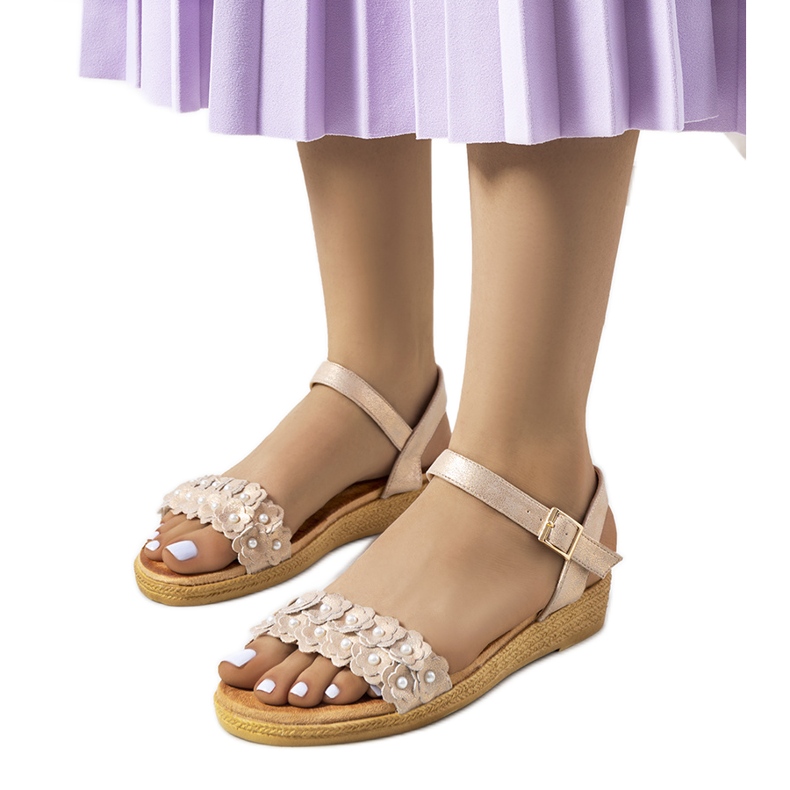 Farra női arany szandál rózsaszín aranysárga