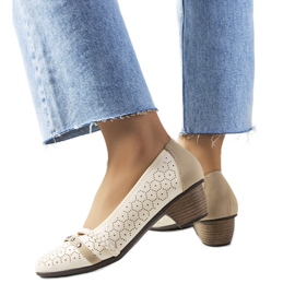 Hernandez bézs áttört szivattyúk