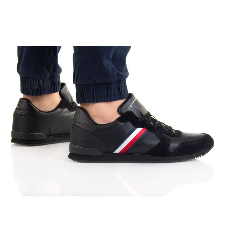 Tommy Hilfiger ikonikus bőr futó M FM0FM03272 fekete