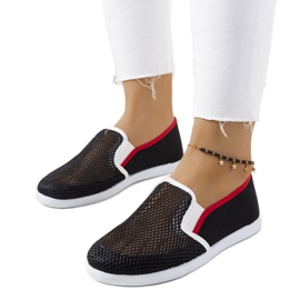 Fekete Annika tornacipő