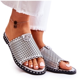 Vinceza Női áttört papucs ezüst frottír díszítéssel