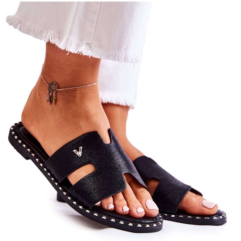 Vinceza Divatos női papucs fekete Miquel emblémával