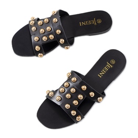 Fekete papucs dekoratív Amparo szegecsekkel Fekete papucs dekoratív Amparo szegecsekkel