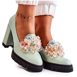 PA2 Elegáns szivattyúk sima zöld katerine-dísszel