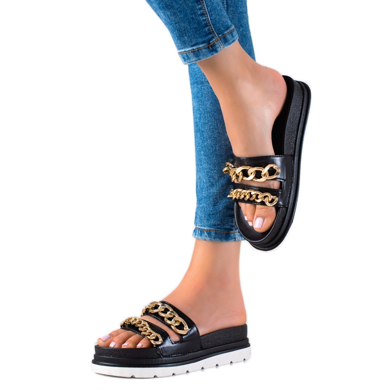 WELLSPRING Divat Papucs láncokkal fekete