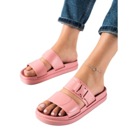 SHELOVET Rózsaszín papucs csattal