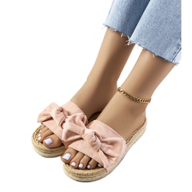 Rózsaszín papucs Madelen masnival