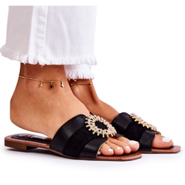 PS1 Kényelmes női papucs fekete Ginera díszítéssel