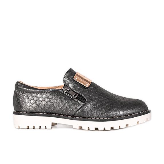 Fekete metál babacipő a Virton márkától