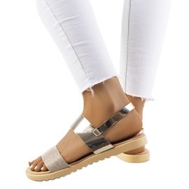 Laval arany színű női szandál aranysárga