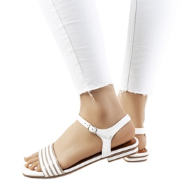 Fehér szandál Sudbury cirkóniával