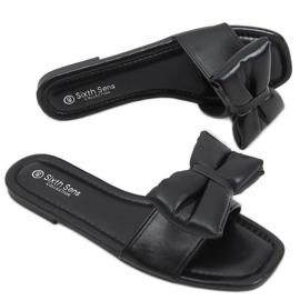 Mili Fekete papucs masnival